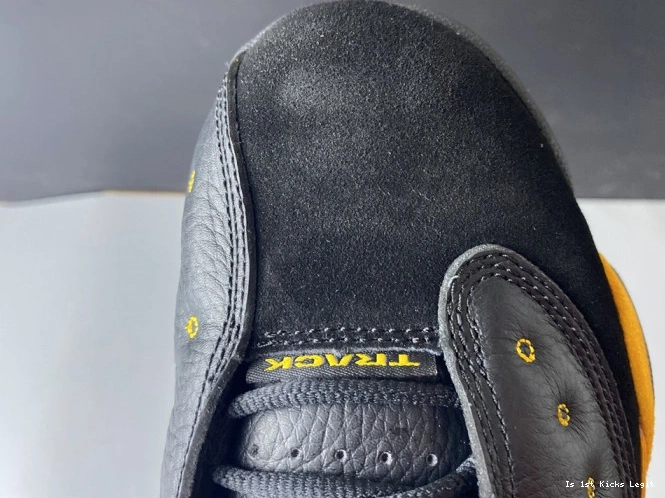 Jordan Retro High 13 League Oregon Air AR4390-035 0731